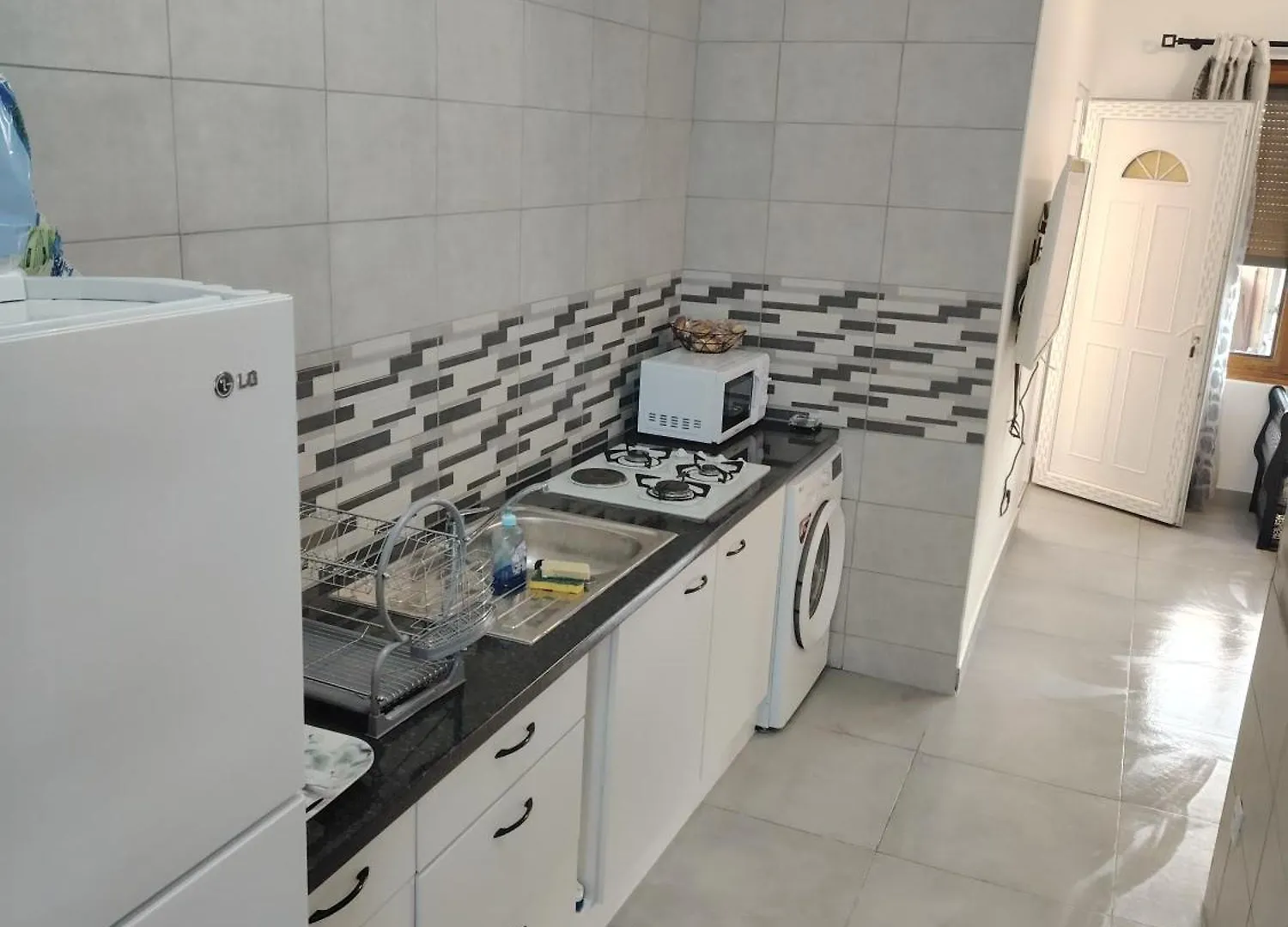 Joli Appartement F3 Proche Transport Vénissieux Apartman