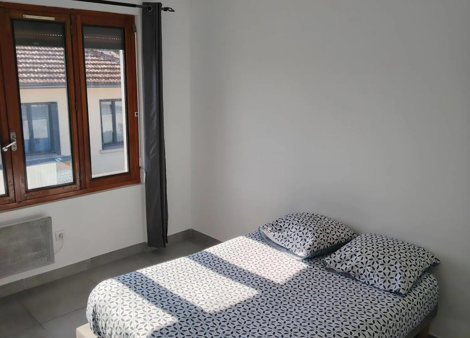 Joli Appartement F3 Proche Transport Vénissieux Apartman